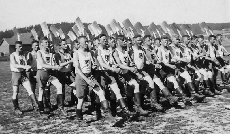 Reichsarbeitsdienst_parade.png