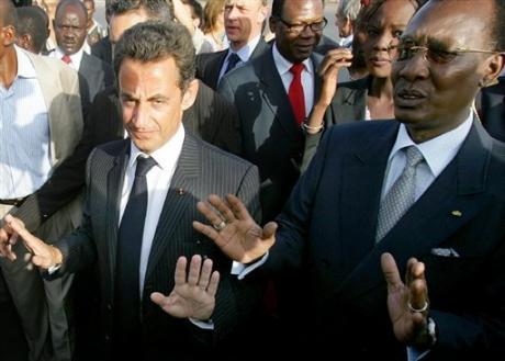 Issouf-Sanogo-AFP_Sarkozy-Deby_nov2007-3d733.jpg