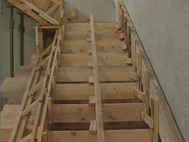 http://www.the-savoisien.com/blog/public/img21/escalier.jpg