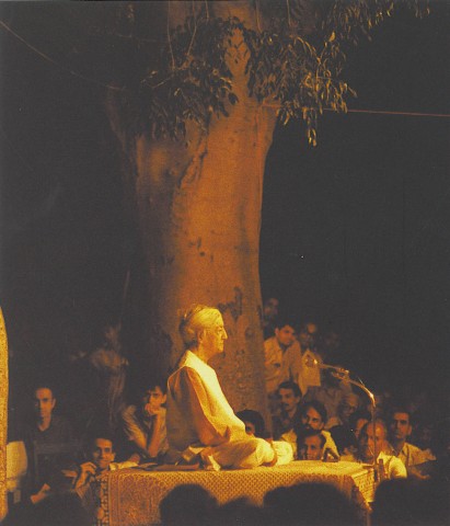 http://www.the-savoisien.com/blog/public/img22/Jiddu_Krishnamurti8.jpg