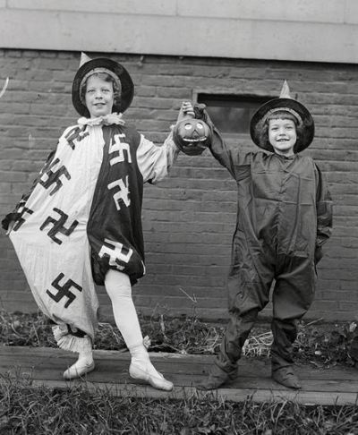 101115-svastika-nazi-kid.jpg
